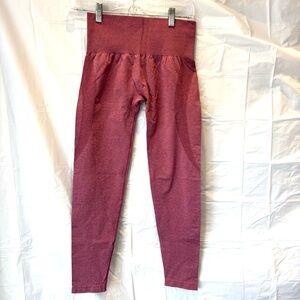 NVGTN Women's Leggings in Burgundy